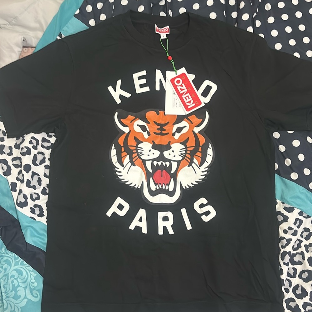 Kenzo shirt size small, never worn